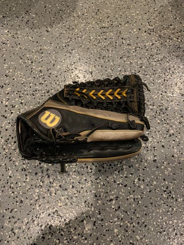 Used Outfield 12.25" Wilson A2000 PF92 Baseball Glove