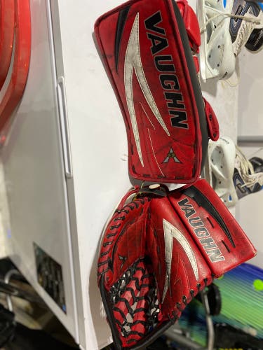 Vaughn v5 7470 glove Set