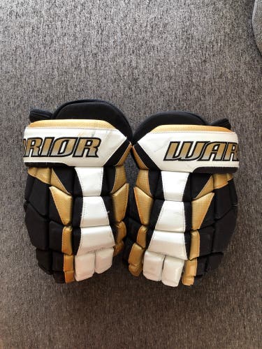 Warrior 14"  Luxe Gloves