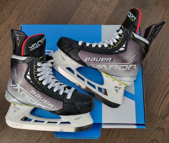 Bauer Vapor Hyperlite Hockey Skates - Size 6 (Fit 1)