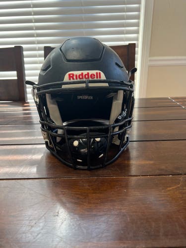 Football Helmet- Riddell SpeedFlex- Medium- Matte Black