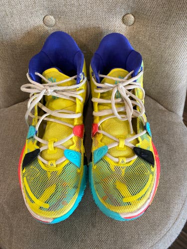 Used Size 11 (Women's 12) Nike Kyrie 5 Shoes