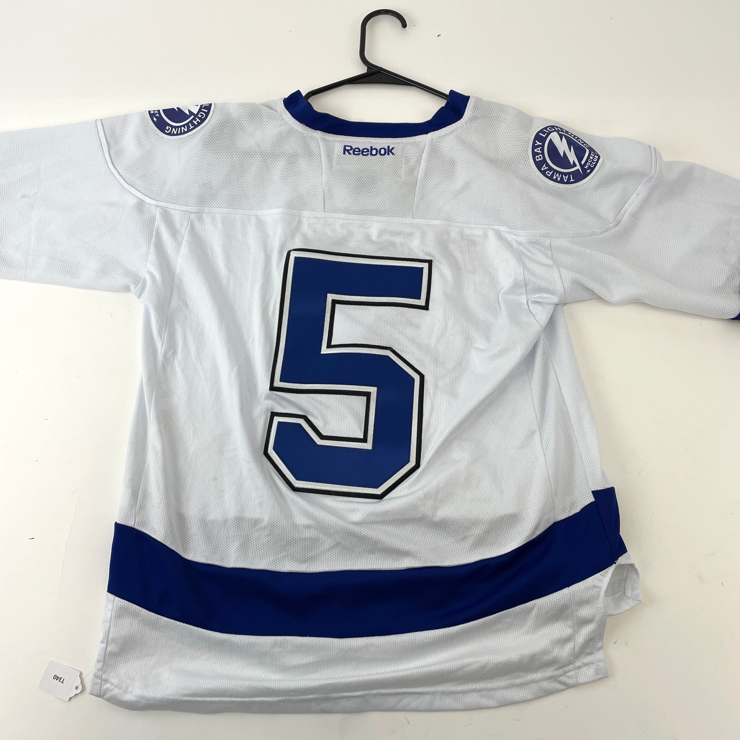 Used White Reebok Tampa Bay Lightning Game Jersey, Size Youth XL, T340