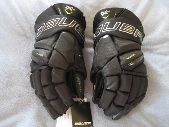 Bauer Vapor 2X Pro Gloves Senior  14"  All Black  Never Been Used