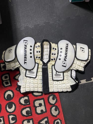 *Rare* Senior Farrell Shoulder Pads