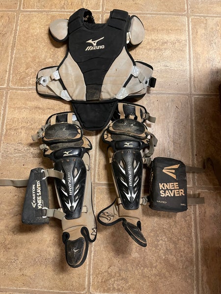 Mizuno Samurai Catcher's Set (Chest, Legs And Knee Savers)