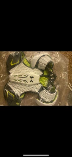 New Large Under Armour Shoulder Pads