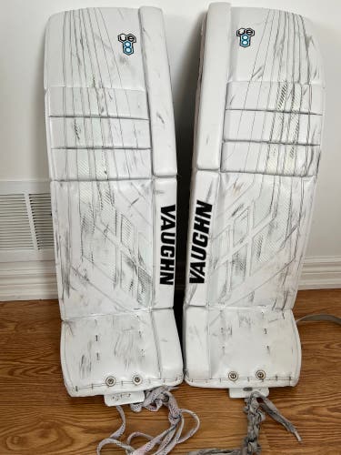 36" Vaughn Pro Stock Velocity VE8 Goalie Leg Pads