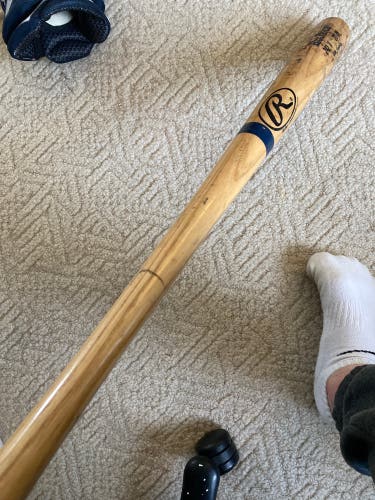 Used  Wood  25 oz 28" Big Stick Bat
