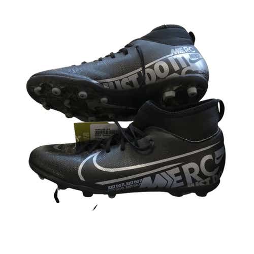 Used Nike Senior 7 Cleat Soccer Outdoor Cleats