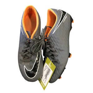 Used Nike Youth 07.0 Cleat Soccer Outdoor Cleats