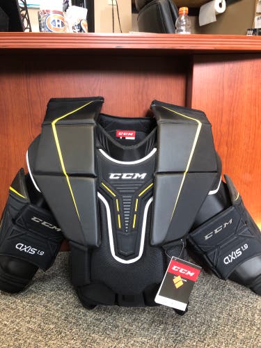 Medium CCM  Axis 1.9 Goalie Chest Protector