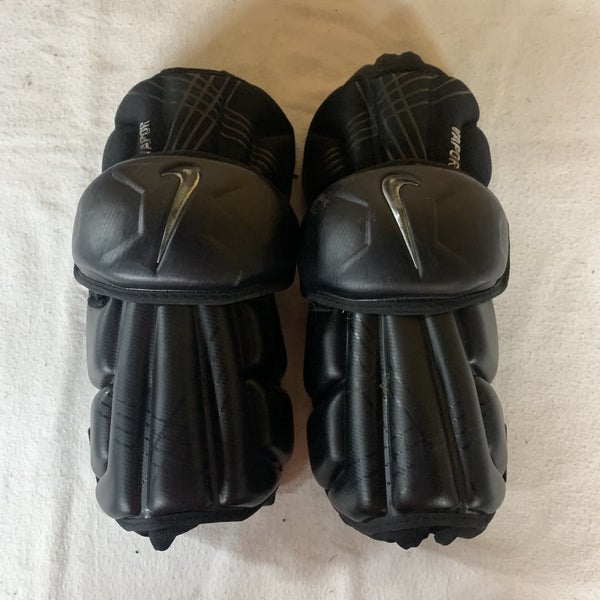 Used Nike VAPOR ARM GUARD MD Lacrosse Arm Pads and Guards Lacrosse Arm Pads  and Guards