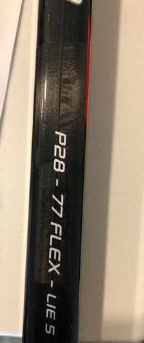 Senior Right Handed Toe Pattern Vapor FlyLite Hockey Stick