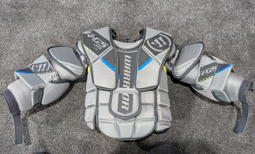 New Junior L/XL Warrior Ritual G2 Goalie Chest Protector