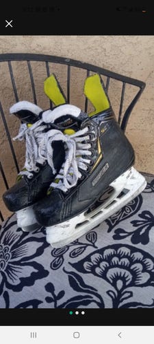 Used Bauer Supreme S27 Hockey Skates Regular Width Size 5.5