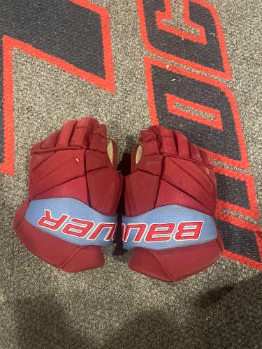 Bauer 13" Pro Stock Vapor Pro Team Gloves