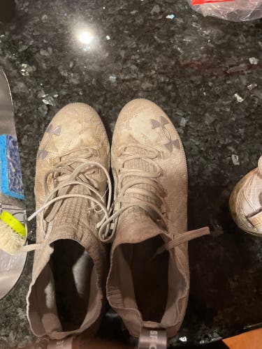 White Adult Trainers Low Cut Spotlight