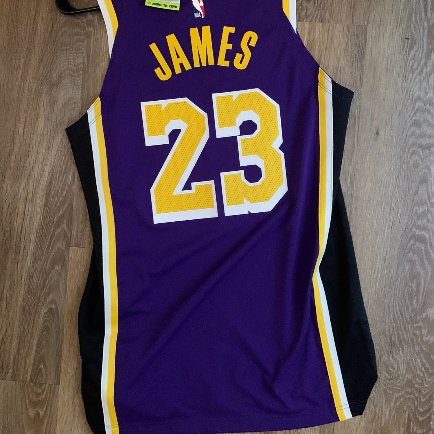 NIKE NBA Lebron James Lakers Jordan Authentic Statement Jersey SZ 44 M  Purple