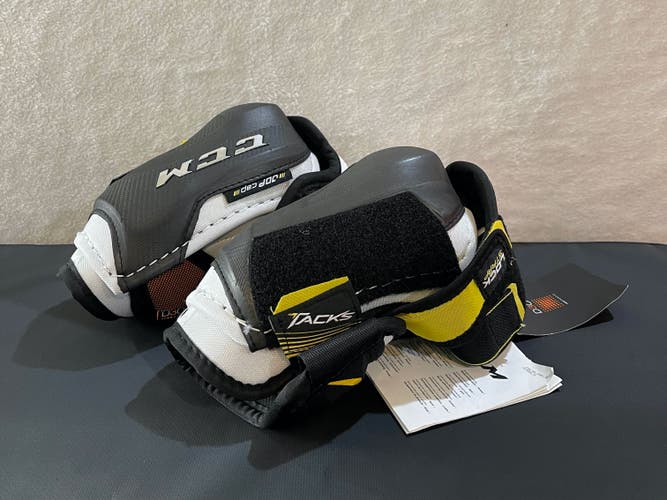 CCM Super Tacks Elbow Pads