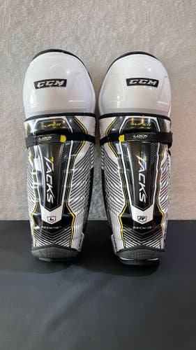 CCM Super Tacks Shin Pads