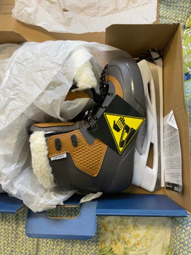 JuniorNew Bauer Hockey Skates Regular Width Size 5