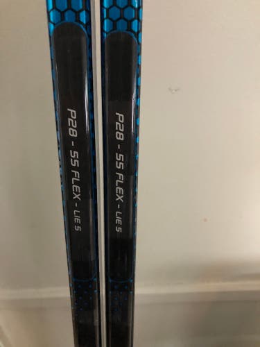 Intermediate Right Handed Mid Pattern Nexus Geo Hockey Stick