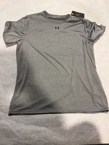 New Under Armour Shirt XL