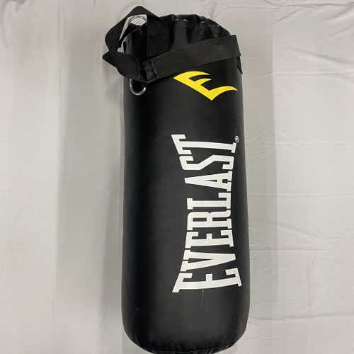 Used Everlast Heavy Bag 40lb 40 Lb Heavy Bags