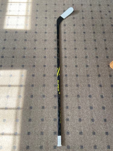 Intermediate Right Handed Super Tacks AS4 Pro Hockey Stick 65 flex p88 RH