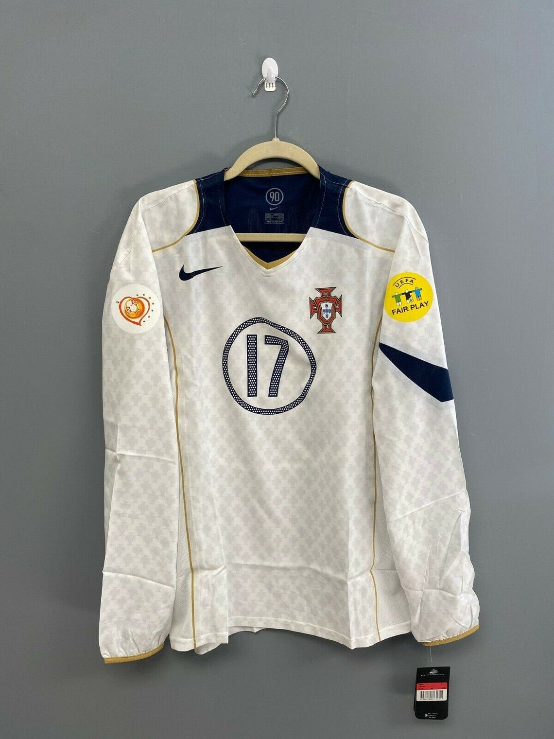 portugal euro 2004 kit
