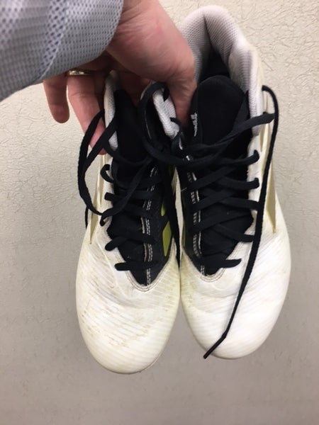 Men's Used Size 7.0 (Women's 8.0) Molded Cleats Adidas