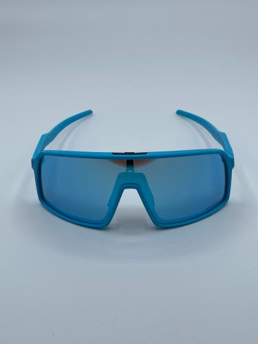 NEW Oakley Sutro Sunglasses - Turquoise Frame w/ Blue Multilayer Lens