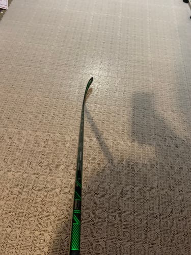 Senior Left Hand Toe Pattern  Nexus ADV Hockey Stick