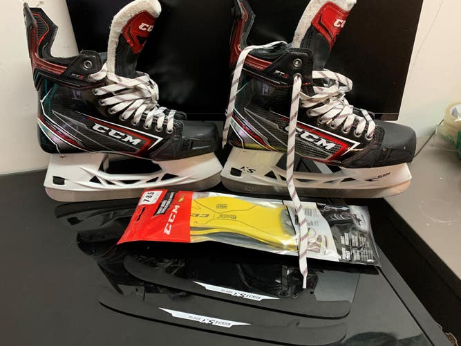 Senior Used CCM JetSpeed FT2 Hockey Skates Regular Width Size 8.5