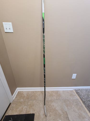 Senior Used Right Handed Bauer Sling Hockey Stick