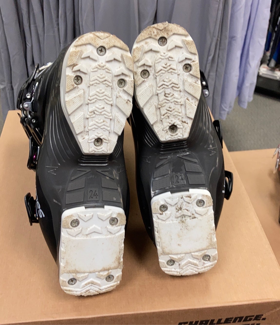 salomon x access 60 wide women's ski boots