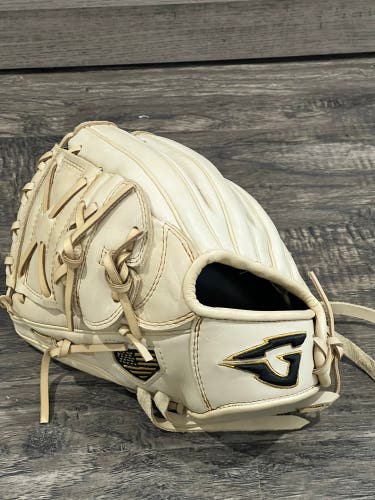 Pitcher's 11.5" Pro series Baseball Glove