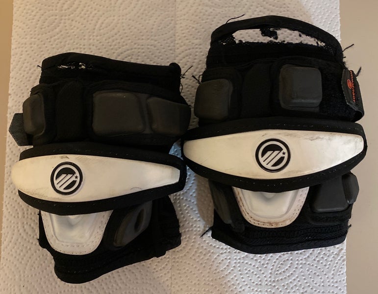 Maverick Wonder Boy elbow pads - Small