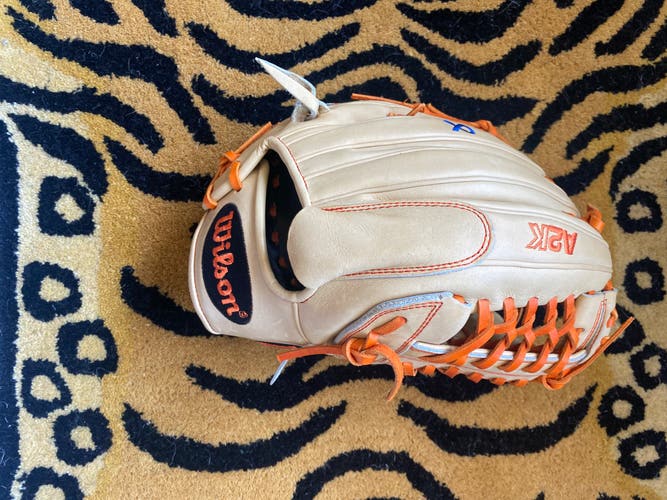 *MAKE OFFERS* WILSON A2K CJW LIMITED EDITION GOTM MAY 2018 GLOVE WTA2KRB18LEMAY 12" RH