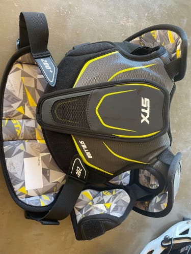 Like New Medium STX Stallion 200 Shoulder Pads