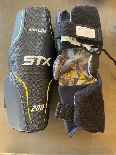 Like New Small STX Stallion 200 Arm Pads