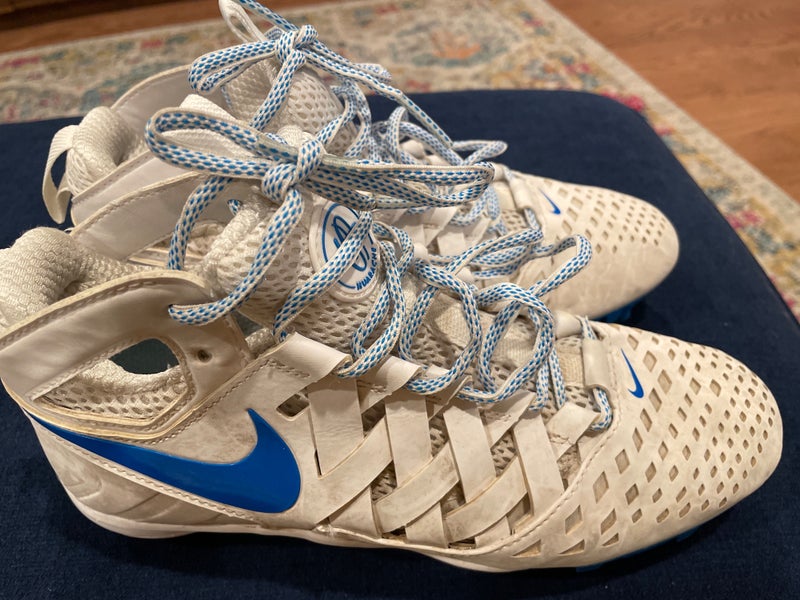 White Men's Size 7.0 (Women's 8.0) Nike