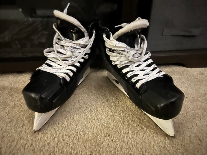 Used Bauer Regular Width Size 8.5 Supreme S27 Hockey Goalie Skates