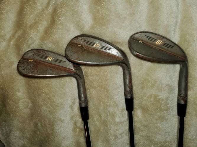 Used Men's Titleist Right Handed Vokey SM8 Wedge Stiff Flex Steel Shaft 54 Degree
