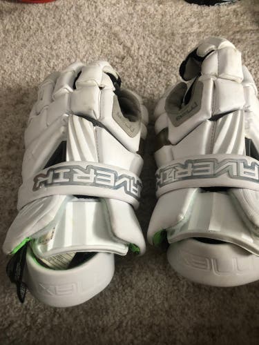 Maverick lacrosse gloves