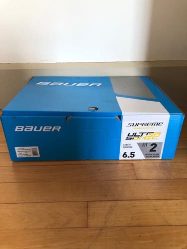 New Bauer Supreme UltraSonic Hockey Skates Size 6.5 Fit 2