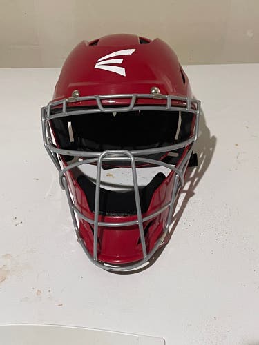 Slightly Used Easton M7 Catcher's Mask