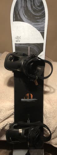 New Burton Flight Attendant Snowboard With Cartel Bindings