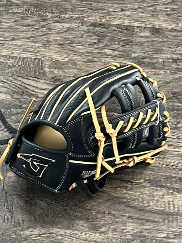 Goin Yard  Outfield 12" Pro series Baseball Glove